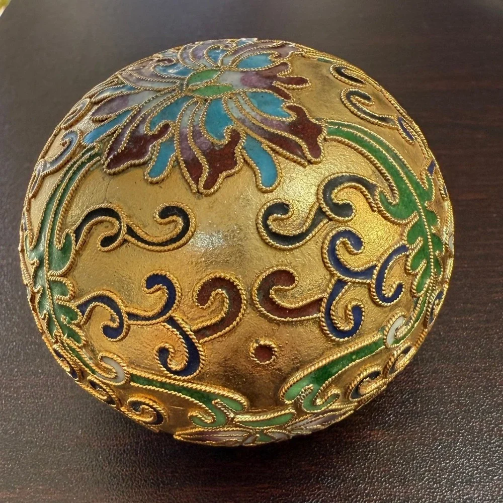 Vintage Cloisonne Ball Orb Decorative Figurine Golden Floral Design‎